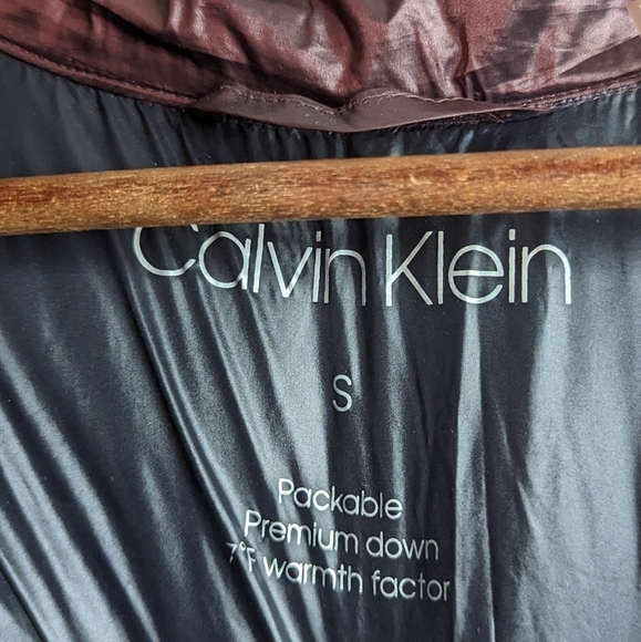 Calvin Klein Down Puffer Jacket Coat Hood Size Small Red Full Zip - Picture 3 of 15